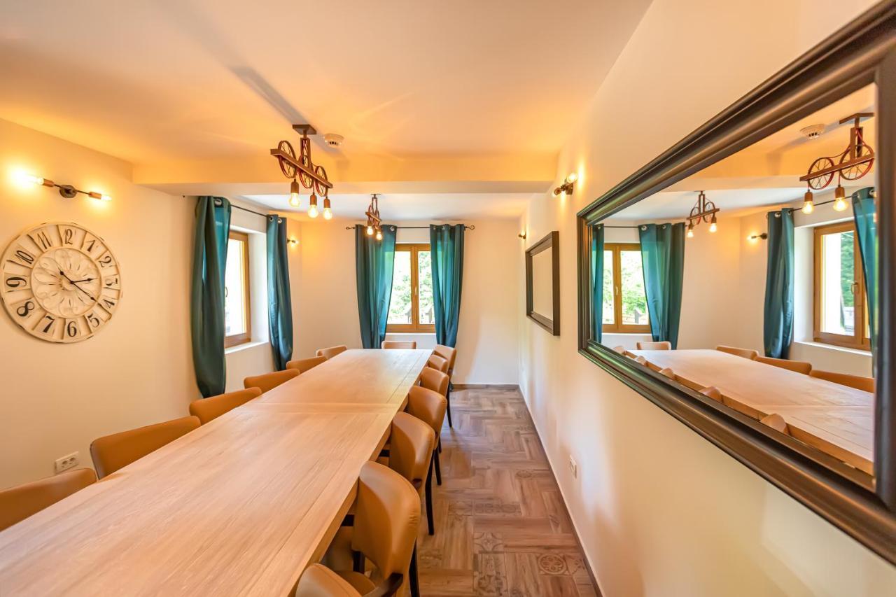 Chiba Chalet Тимишу-де-Жос Экстерьер фото